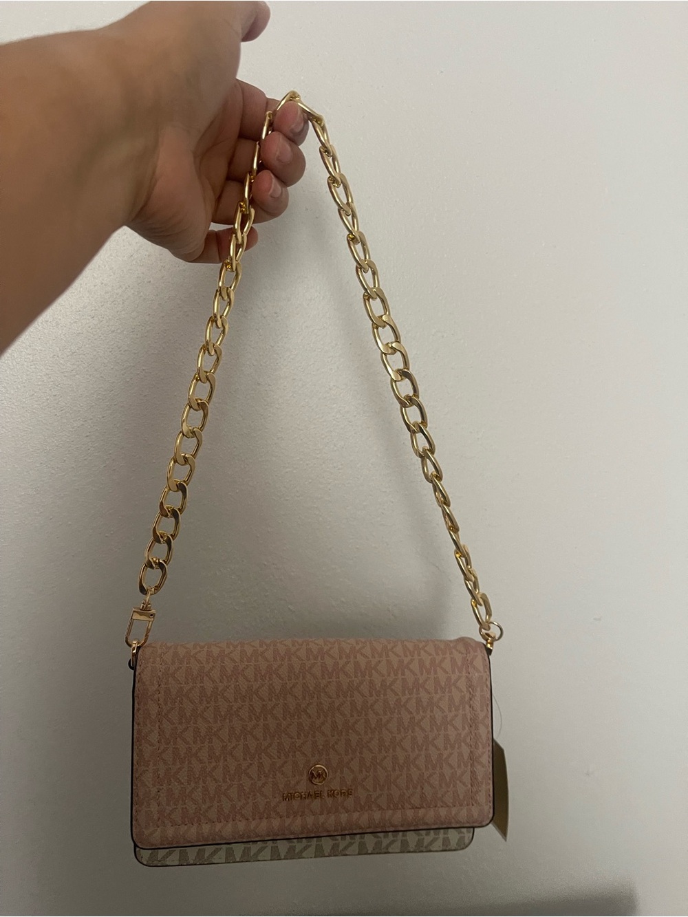 Michael Kors Blush Pink MK Logo Chain crossbody  Bag. 

Chain is unbranded